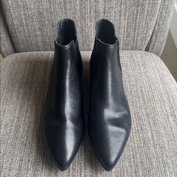 Cole Haan HARA Black Leather Ankle Booties Low Heel Slip-On Women’s Size 8.5B - Picture 2 of 12